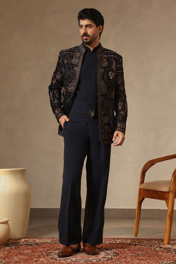 Midnight Blue: Thread and Zari Embroidered Jacket Set for Men with Pleated Kamarbandh