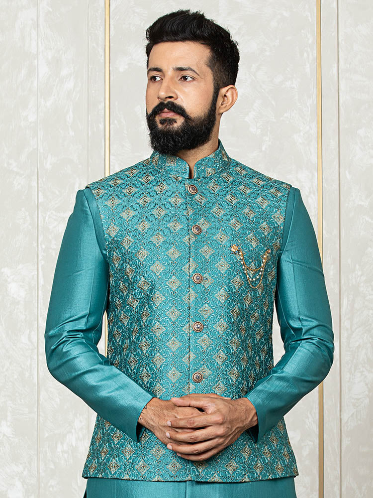 Ferozi Indo Kurta Set with Embroidered Nehru Jacket